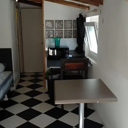 Maison Bord De Mer Vieux Chapus + Dépendance