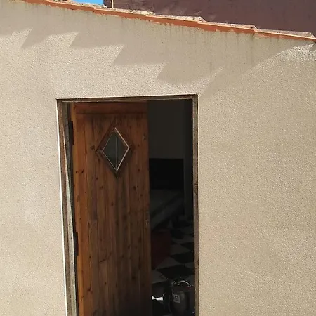 Hébergement de vacances Maison Bord De Mer Vieux Chapus + Dépendance