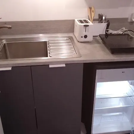 Hébergement de vacances Maison Bord De Mer Vieux Chapus + Dépendance